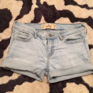 Size 3 Hollister brand jean shorts